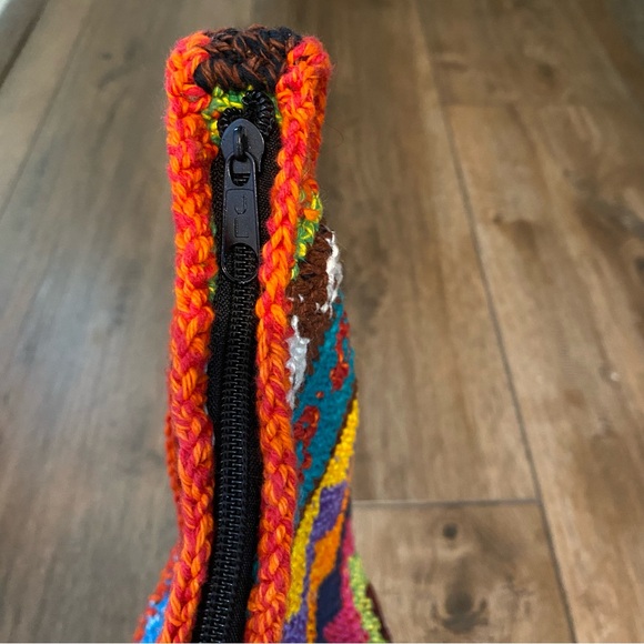 ⚡️Mega Sale⚡️Vibrant handwoven shoulder bag with zipper - Picture 7 of 11